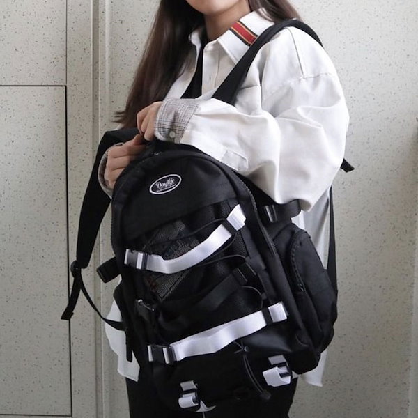 daylife デイライフ　リュックバック　新品！　韓国正規品 楽天市場】【Daylife公式】 デイライフ X FRAME BACKPACK