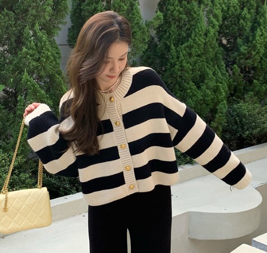 ニットカーディガン レディース カーディガン ボーダー ゴールドボタン 羽織 長袖 コントラストカラー 配色 ルーズシルエット カジュアル お出掛け おしゃれ セーター ニットカーディガン ニットカーディガン レディース カーディガン ボーダー ゴールドボタン 羽織 長袖 コントラストカラー 配色 ルーズシルエット カジュアル お出掛け おしゃれ セーター ニットカーディガン