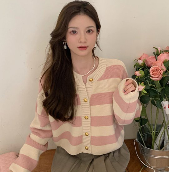 ニットカーディガン レディース カーディガン ボーダー ゴールドボタン 羽織 長袖 コントラストカラー 配色 ルーズシルエット カジュアル お出掛け おしゃれ セーター ニットカーディガン ニットカーディガン レディース カーディガン ボーダー ゴールドボタン 羽織 長袖 コントラストカラー 配色 ルーズシルエット カジュアル お出掛け おしゃれ セーター ニットカーディガン