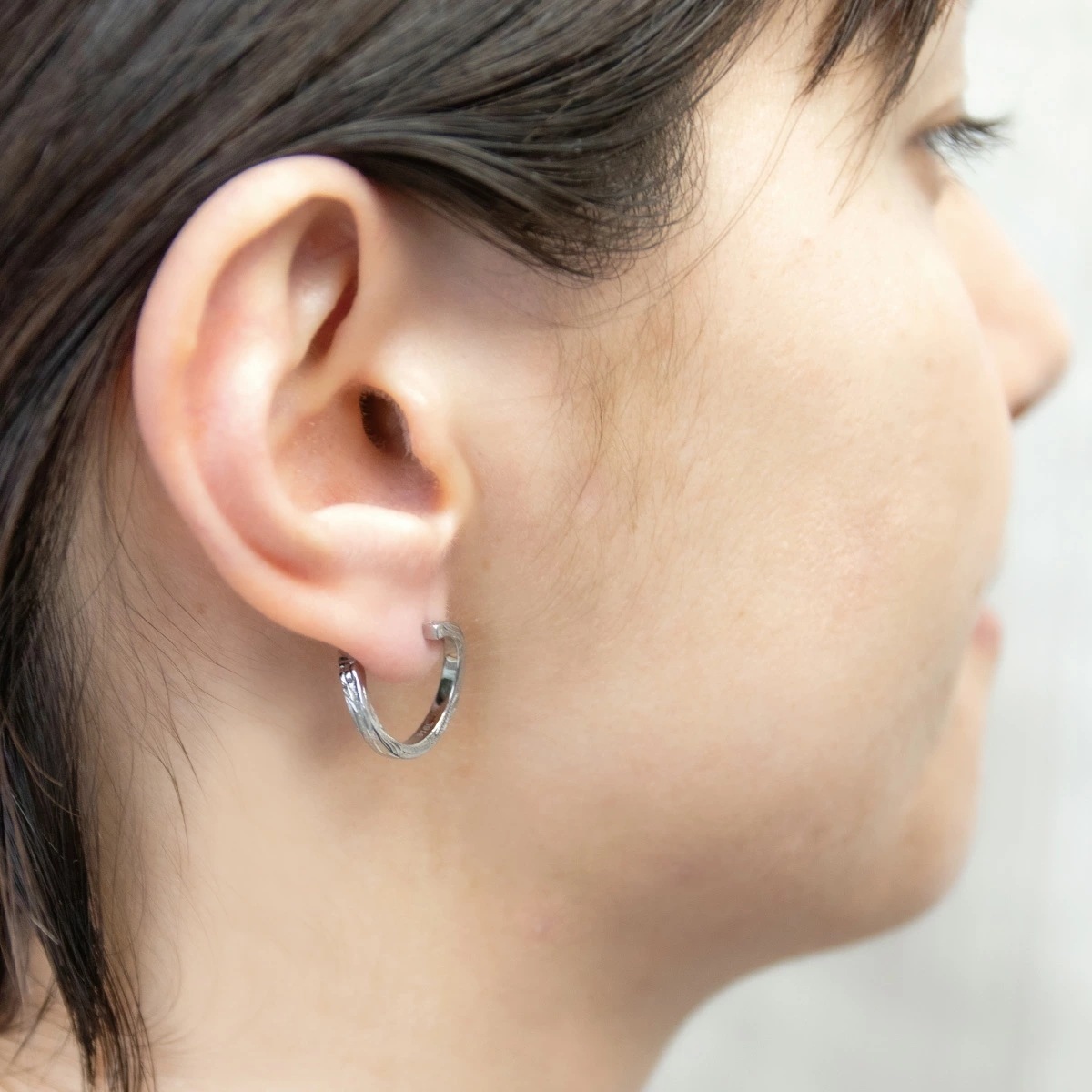 フープピアス レディース サージカルステンレス316L ハワイアンジュエリー スクロール ワンタッチ フープピアス レディース サージカルステンレス316L ハワイアンジュエリー スクロール ワンタッチ