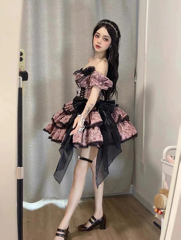 ロリータ ワンピース リボン Aライン ショット丈 ゆめかわ フリル 可愛い 萌え萌え 友達 姉妹 プレゼント レディース コスチューム 仮装 ハロウィン 学園祭 文化祭 お姫様 ロリー