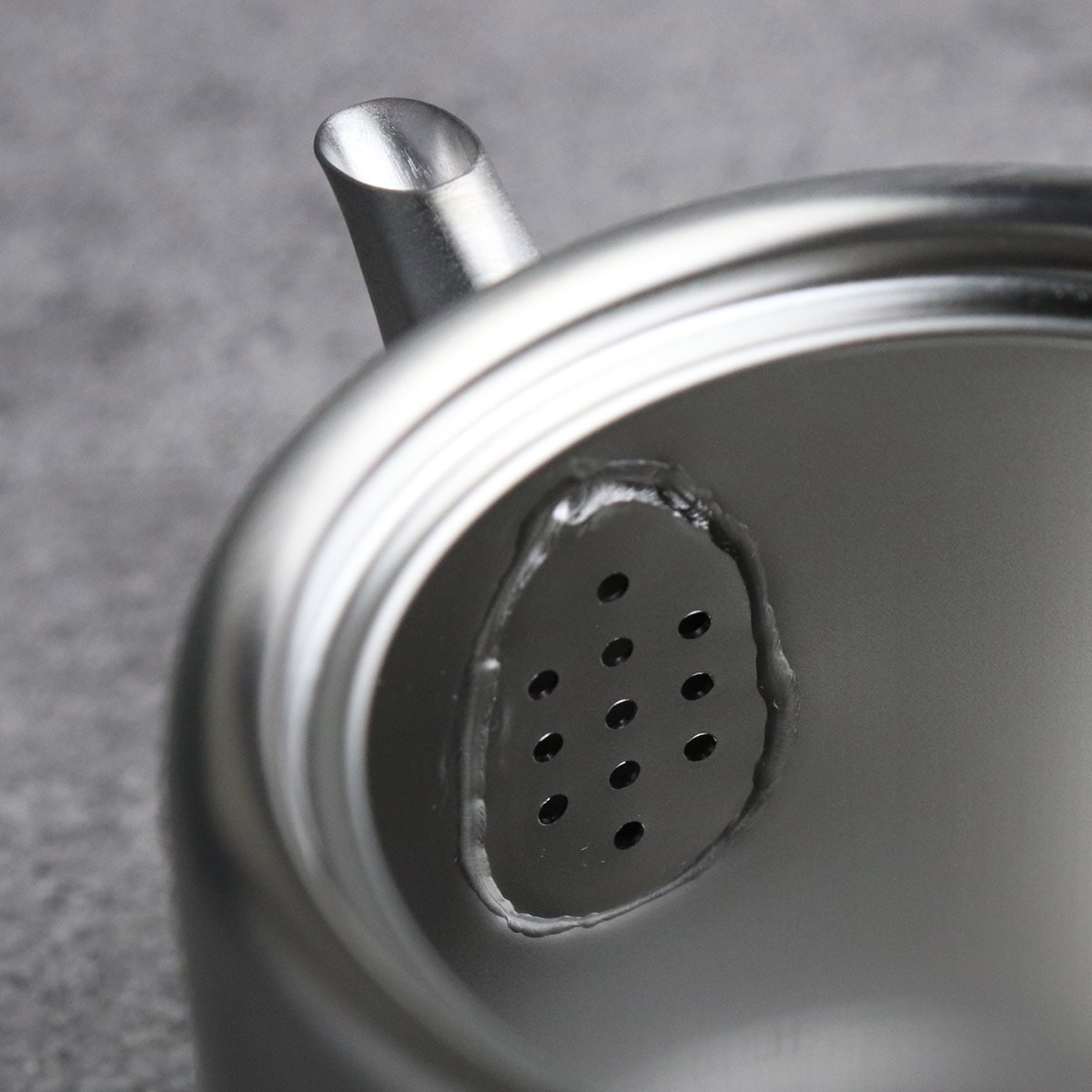 工房アイザワ ブラックピーマン ストレートポット 横手 aizawa 日本製 ステンレス 急須 ポット ティーポット お茶ポット 茶出し 茶器 茶こし付き お茶 お茶用品 横手型 アイザワ