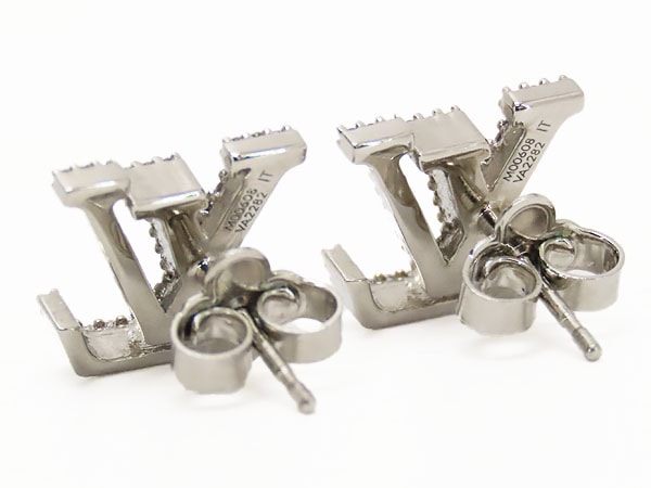 新品同様ルイヴィトンブックルドレイユLVアイコニックストラスピアスシルバーラインストーンメタルM00608 新品同様ルイヴィトンブックルドレイユLVアイコニックストラスピアスシルバーラインストーンメタルM00608