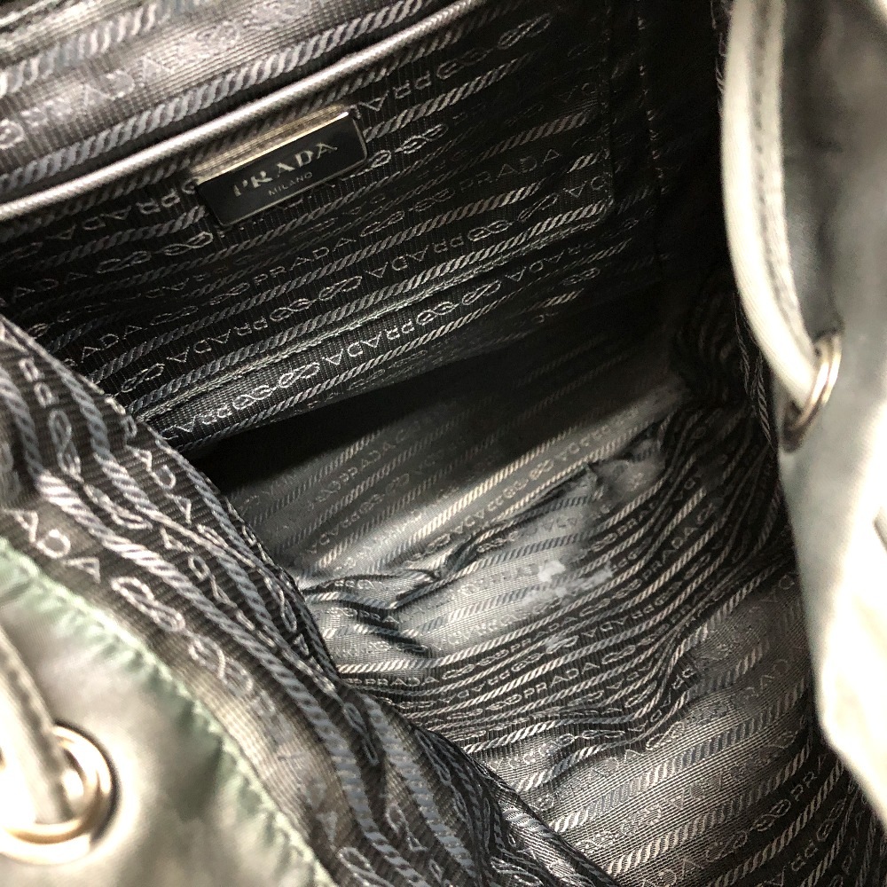 リュックサック BZ0032 トライアングルロゴ バックパック カバン レザー グレー リュックサック BZ0032 トライアングルロゴ バックパック カバン レザー グレー