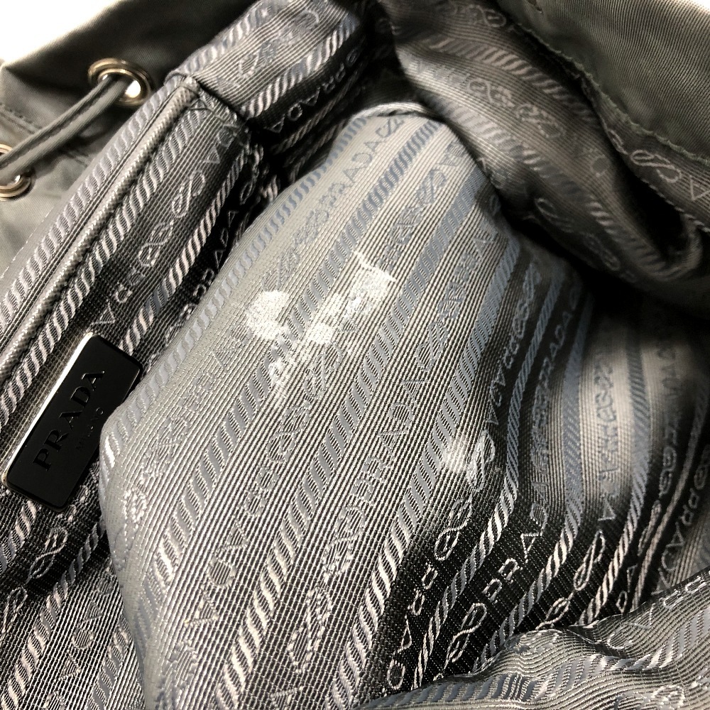 リュックサック BZ0032 トライアングルロゴ バックパック カバン レザー グレー リュックサック BZ0032 トライアングルロゴ バックパック カバン レザー グレー