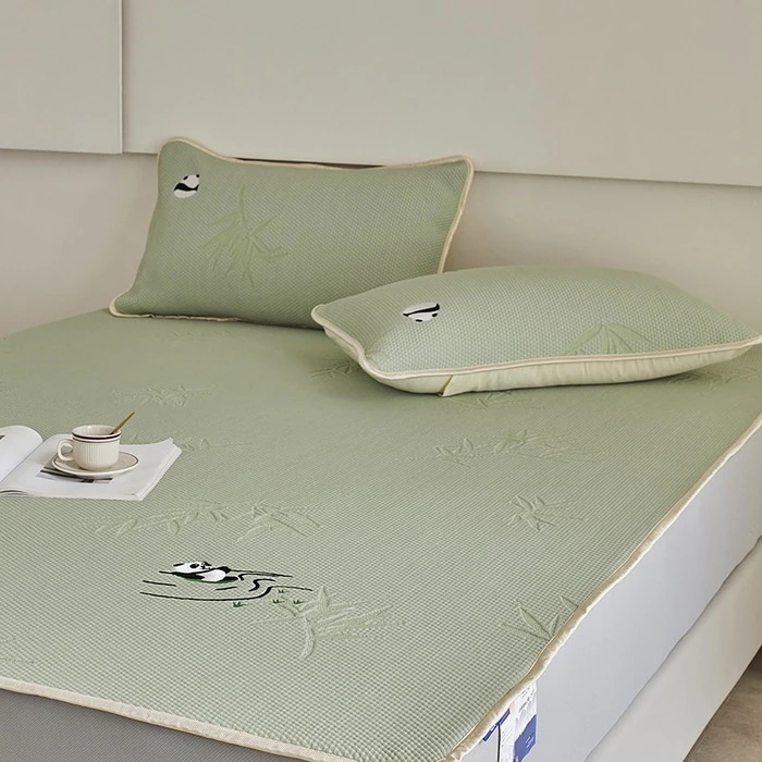 A類氷糸涼席ベッド笠3枚セット氷糸席水洗い可能氷竹子供用エアコン席ソフトシート A類氷糸涼席ベッド笠3枚セット氷糸席水洗い可能氷竹子供用エアコン席ソフトシート