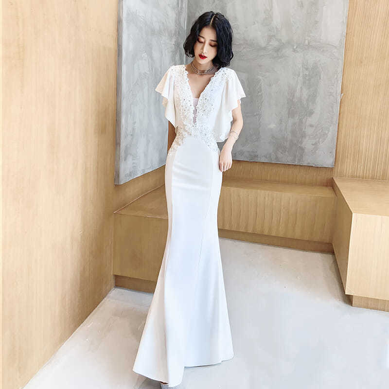 小さなイブニングドレス女性のテール宴会白気質サテンパフォーマンスロングスタイル 小さなイブニングドレス女性のテール宴会白気質サテンパフォーマンスロングスタイル