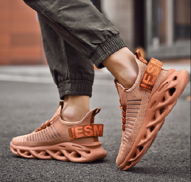 靴 シューズ 人気 おすすめ おしゃれ お洒落 はやり 流行り 激安 安い お得 プチプラ スニーカー 運動靴 ニット メッシュ 歩きやすい ハイテク 足に優しい 韓国 かっこいい fo00