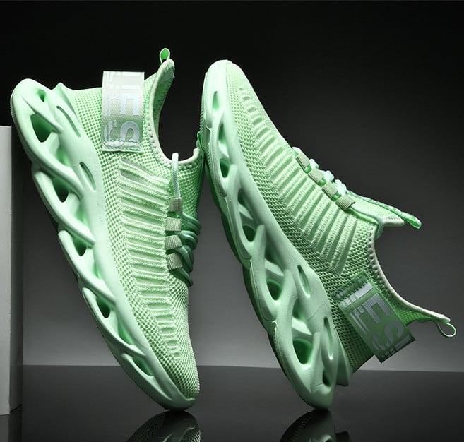 靴 シューズ 人気 おすすめ おしゃれ お洒落 はやり 流行り 激安 安い お得 プチプラ スニーカー 運動靴 ニット メッシュ 歩きやすい ハイテク 足に優しい 韓国 かっこいい fo00