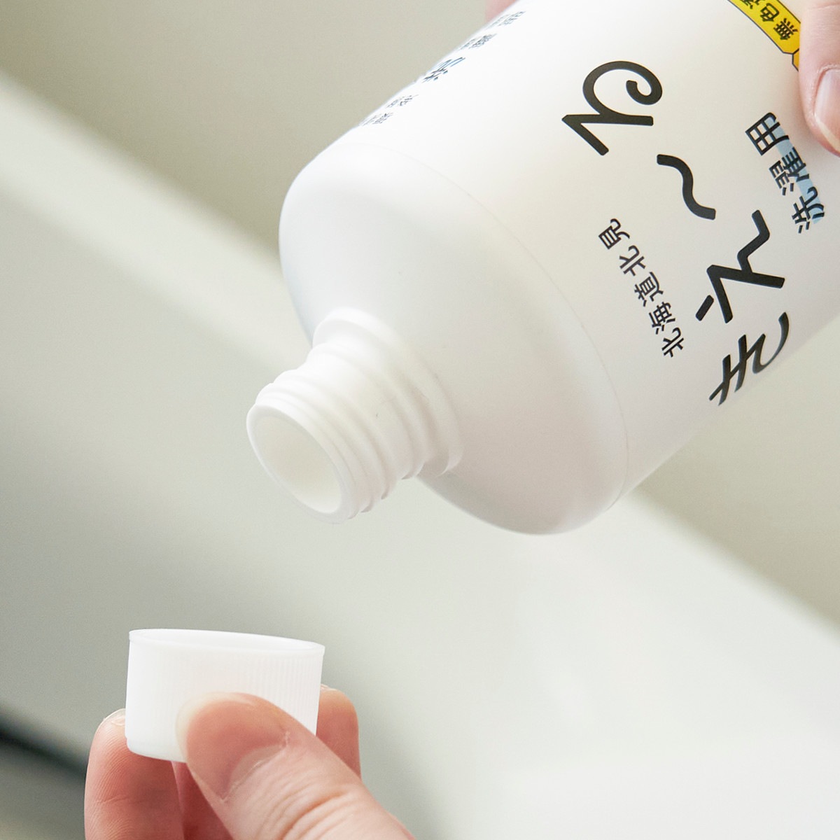 仕上げ剤 きえーるH 洗濯用 消臭剤 4L 詰替え用 消臭液 詰め替え 防カビ 抗菌 部屋干し ニオイ 天然成分100％ 日本製 洗濯用品 消臭 生乾き臭 室内干し 善玉活性水 無香 洗濯機