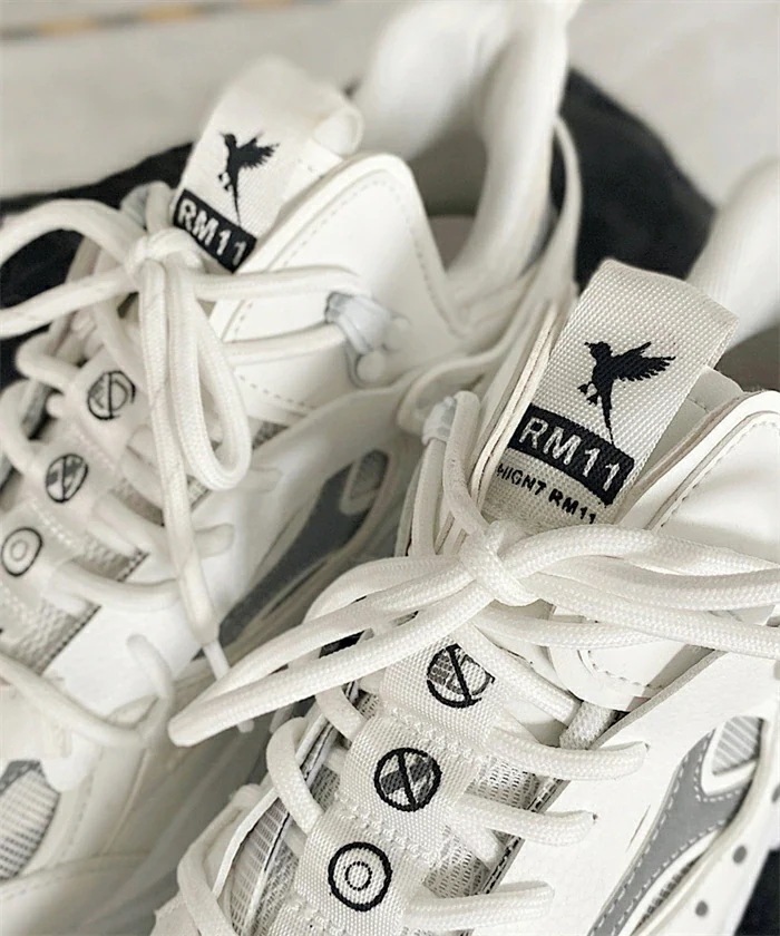 凸凹ビッグシルエットシューズ ダッドスニーカー 歩きやすい スポーツスニーカー 厚底 夜光 メンズ レディース ハイカットスニーカー スポーツシューズ ダッド ダッドスニーカー 歩きやすい 25.0 凸凹ビッグシルエットシューズ ダッドスニーカー 歩きやすい スポーツスニーカー 厚底 夜光 メンズ レディース ハイカットスニーカー スポーツシューズ ダッド ダッドスニーカー 歩きやすい 25.0