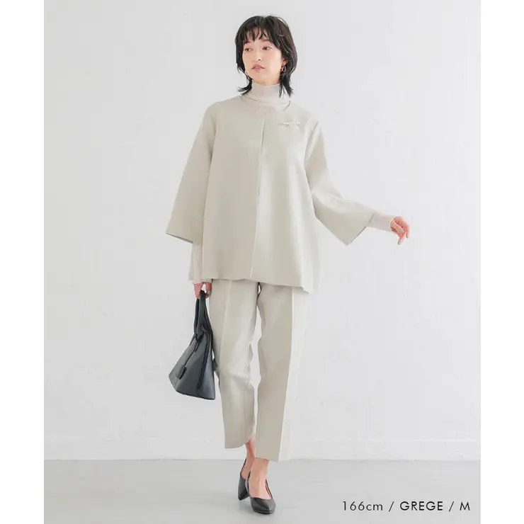 大人のきちんとシーンに大活躍フレアシルエットセットアップスーツ_12