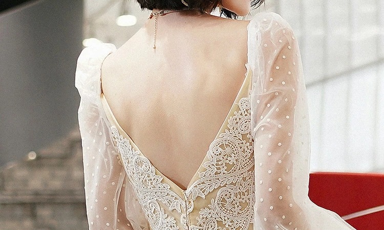 爆売れ中マーメイドドレス 白 Vネック 長袖 イブニングドレス パフスリーブ ドット チュール袖 透かし袖 ホワイトドレス サテン レース ロングドレス マーメイドライン 発表会ドレス 二次会ドレス 爆売れ中マーメイドドレス 白 Vネック 長袖 イブニングドレス パフスリーブ ドット チュール袖 透かし袖 ホワイトドレス サテン レース ロングドレス マーメイドライン 発表会ドレス 二次会ドレス