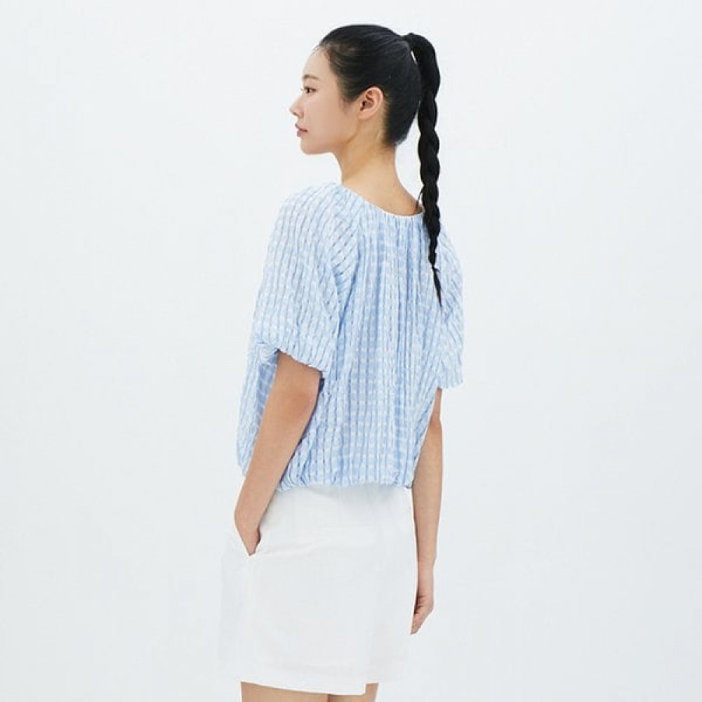 パフ半袖ボリュームブラウス AR2WB461