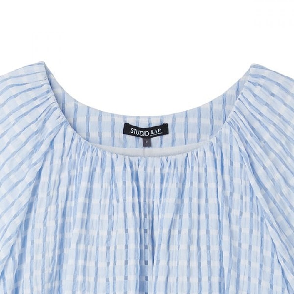 パフ半袖ボリュームブラウス AR2WB461