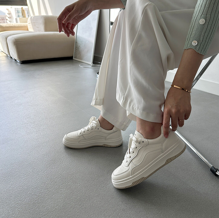 スニーカー 靴ヒモ レースアップ 厚底 レディース 白 スリッポン