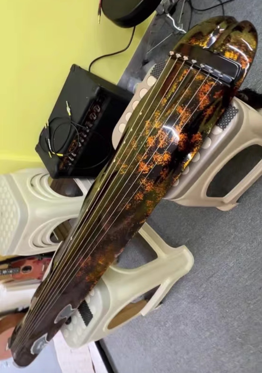 古琴 バナナの葉 古い杉木の材質 中国の弦楽器 古琴 バナナの葉 古い杉木の材質 中国の弦楽器