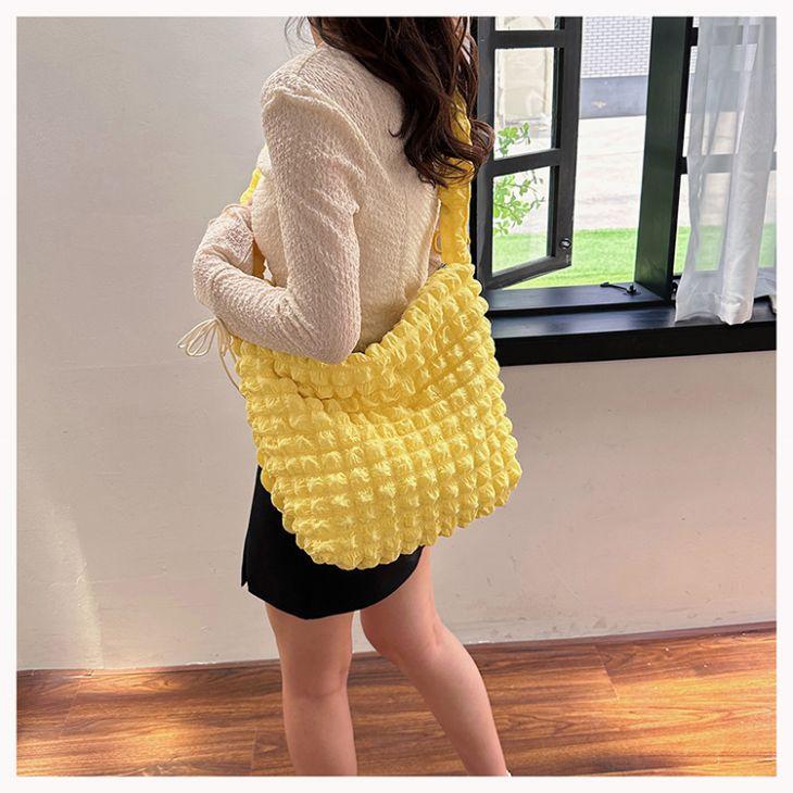 【韓国ins大人気】シャーリング キルティング ショルダーバッグ ファスナー 大容量 韓国ファッション【azkss24-209】【予約販売:15-20日入荷予定順次発送】メ込4 【韓国ins大人気】シャーリング キルティング ショルダーバッグ ファスナー 大容量 韓国ファッション【azkss24-209】【予約販売:15-20日入荷予定順次発送】メ込4