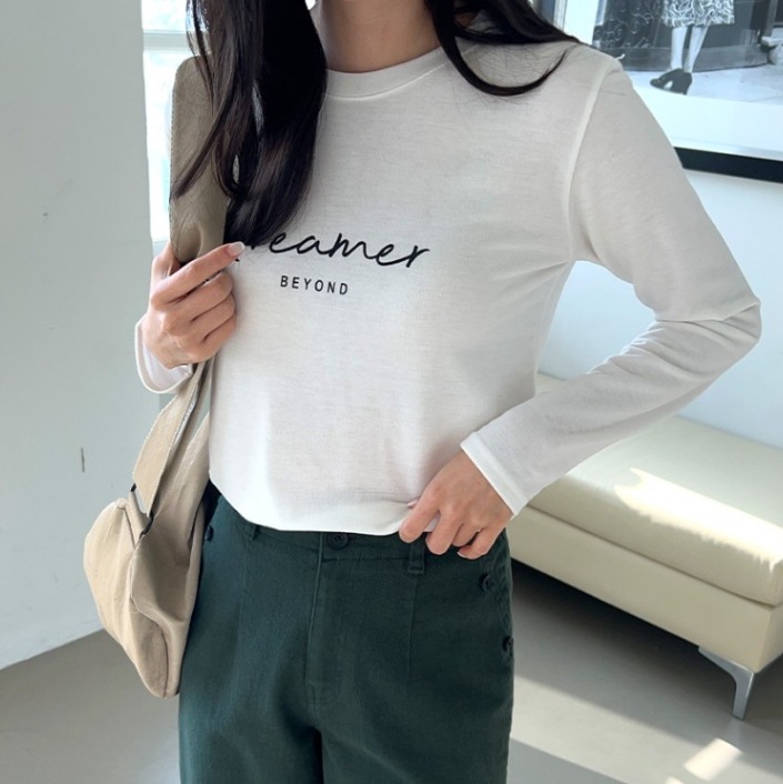 シンプルTシャツ カジュアル長袖シャツ ロゴ入りシャツ トップス Tシャツ シャツ プルオーバー 白シャツ 袖あり 長袖 萌袖 Uネック ラウンドネック ストレート シンプルTシャツ カジュアル長袖シャツ ロゴ入りシャツ トップス