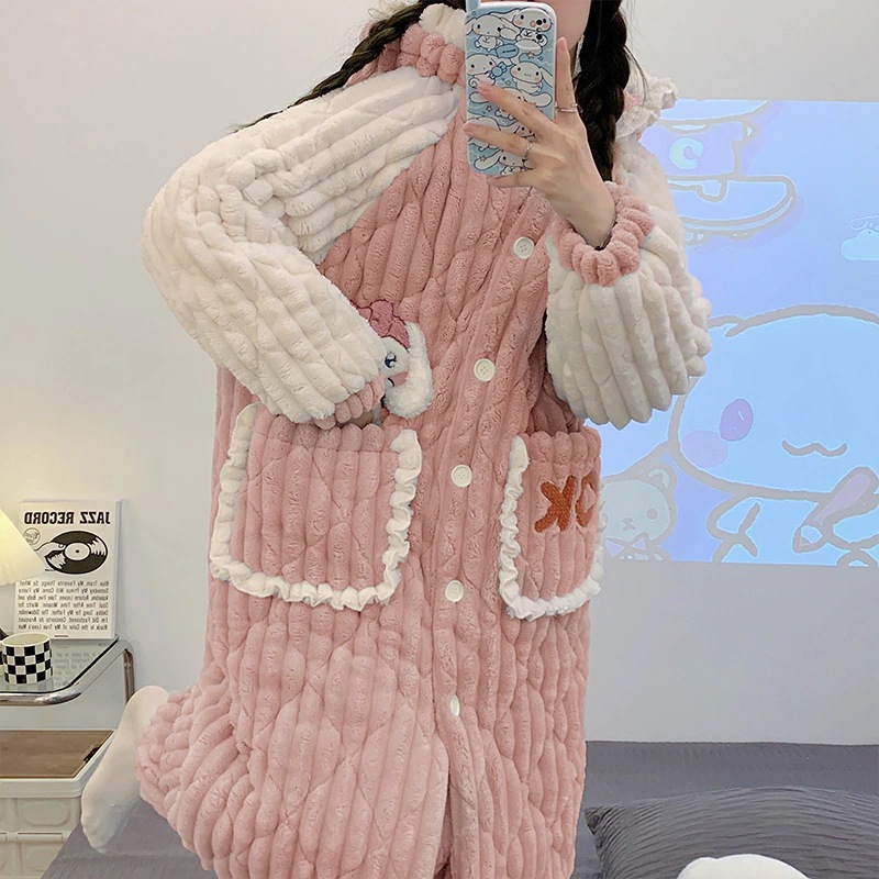 寝スカートの女性サンゴの绒の套の首は厚い加絨のパジャマをプラスしますB サンゴのベルベットの寝衣の女性の秋冬のベルベットの厚い3層