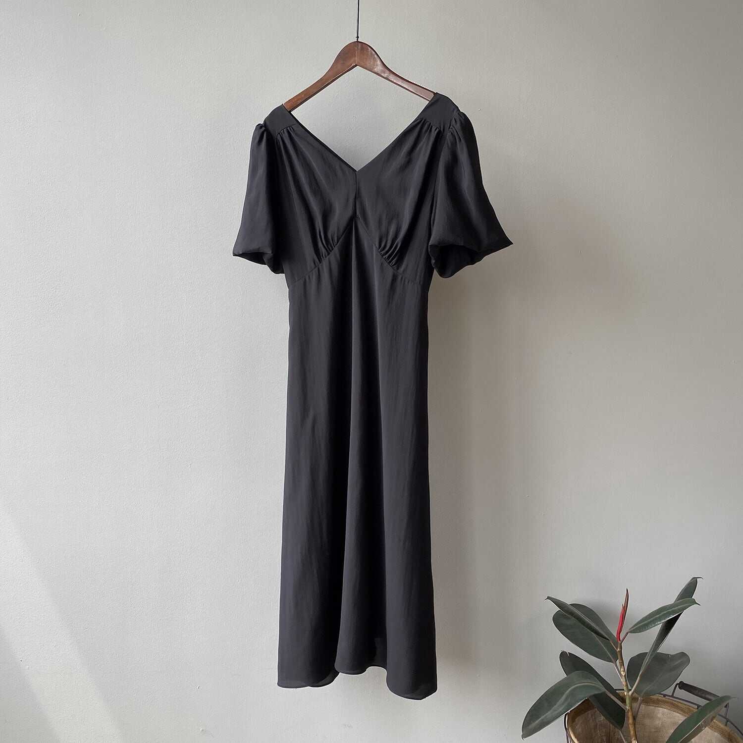 ワンピース 上着 人気 おすすめ おしゃれ お洒落 激安 安い プチプラ 半袖 V ワンピース 上着 人気 おすすめ おしゃれ お洒落 激安 安い プチプラ 半袖 Vネック 無地