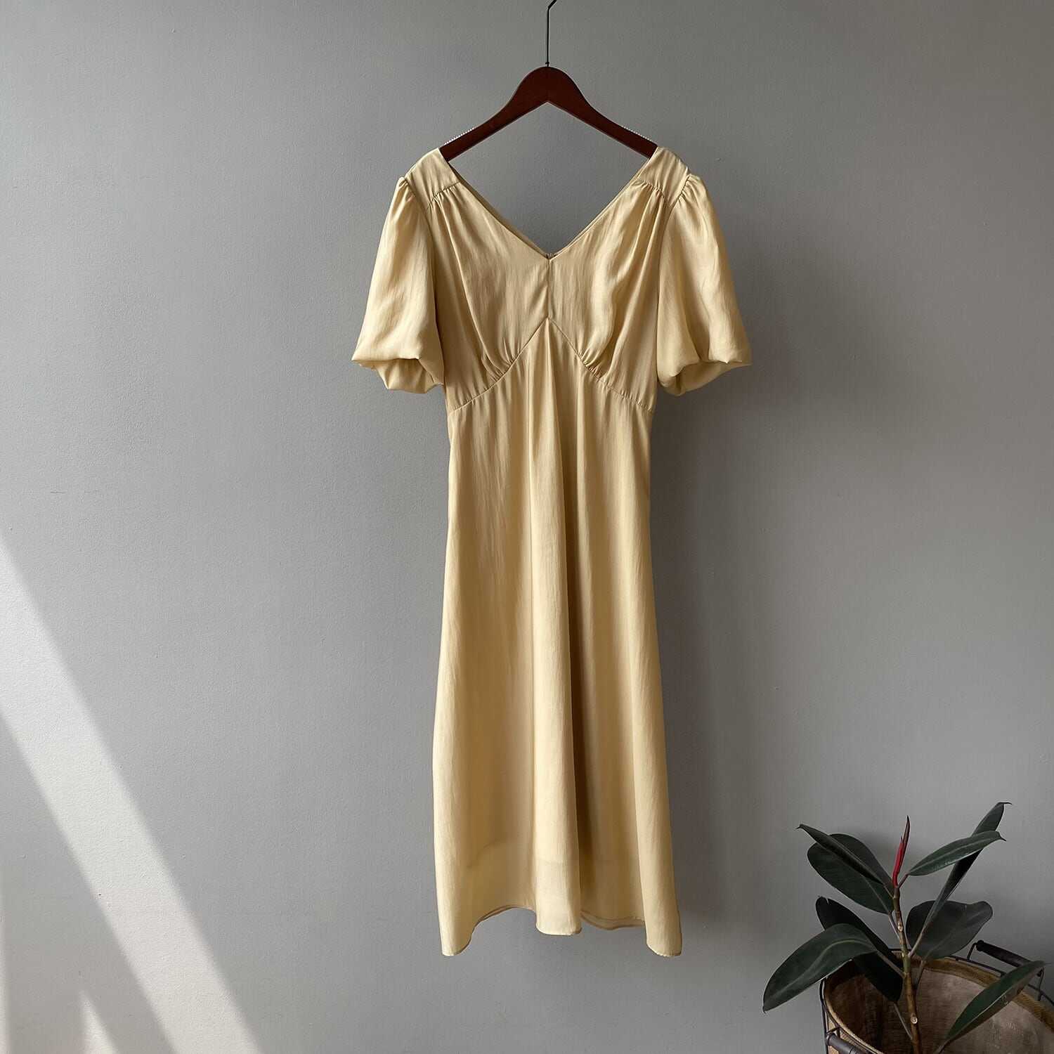 ワンピース 上着 人気 おすすめ おしゃれ お洒落 激安 安い プチプラ 半袖 V ワンピース 上着 人気 おすすめ おしゃれ お洒落 激安 安い プチプラ 半袖 Vネック 無地