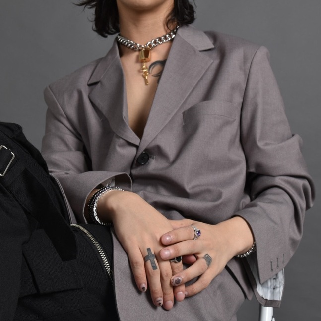 BTS JIN 着用 GOTHIC CUBIC RING ゴシック キュービック リング