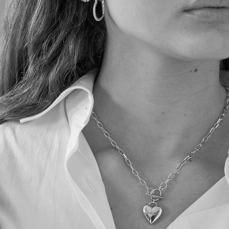 Love Lock Heart Necklace_レッド ベルベット ジョイ着用