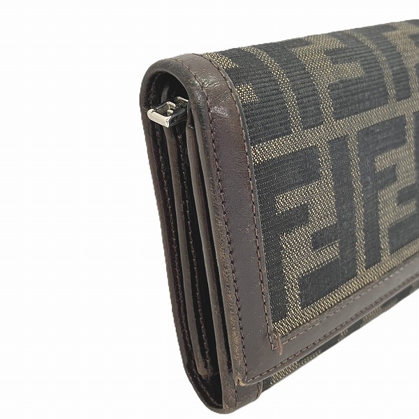 フェンディ FENDI ズッカ柄 コンパクトウォレット 31052 2つ折り財布【中古】 mdprevattcaulkingandwaterproofing.com