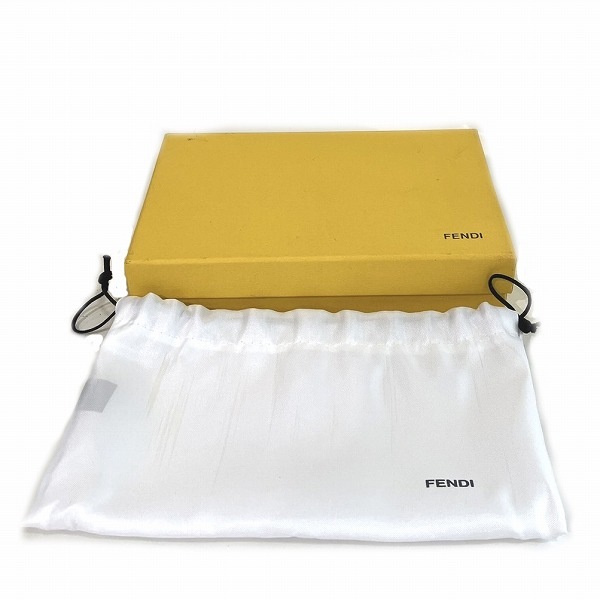 フェンディ FENDI ズッカ柄 コンパクトウォレット 31052 2つ折り財布【中古】 mdprevattcaulkingandwaterproofing.com