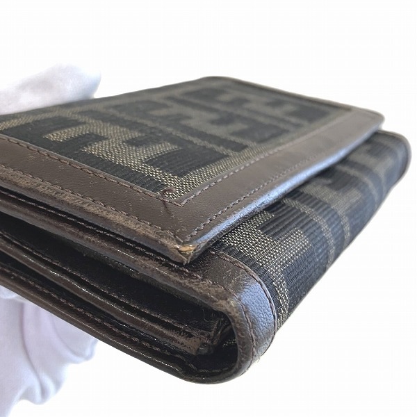 フェンディ FENDI ズッカ柄 コンパクトウォレット 31052 2つ折り財布【中古】 mdprevattcaulkingandwaterproofing.com