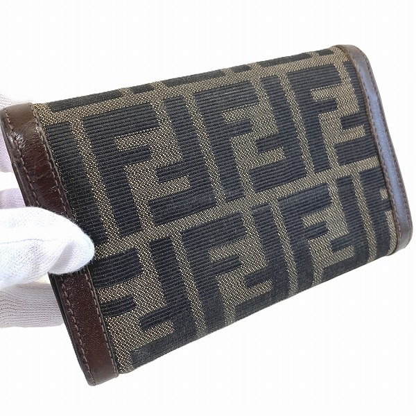 フェンディ FENDI ズッカ柄 コンパクトウォレット 31052 2つ折り財布【中古】 mdprevattcaulkingandwaterproofing.com