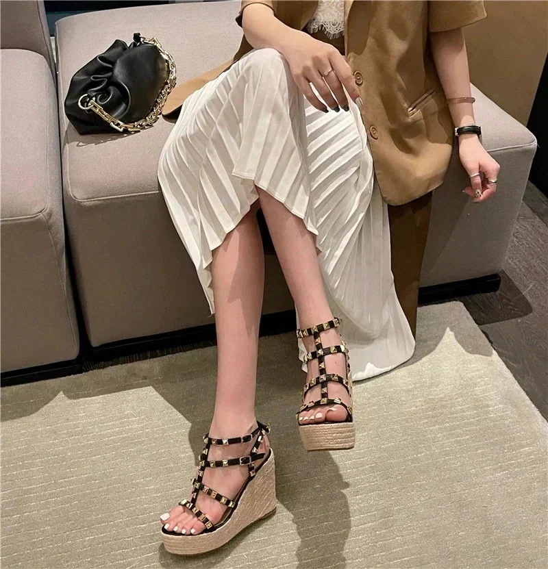 送料無料!ル レディース スタッズサボル人気 おしゃれ-245靴のかかとが高11cmzdc3990 送料無料!ル レディース スタッズサボル人気 おしゃれ-245靴のかかとが高11cmzdc3990