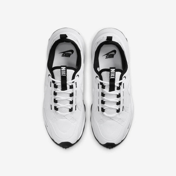 ナイキ　スニーカーTC 7900 SUMMIT WHITE 美品 大人気!!! ♥ NIKE ♥ TC 7900 SUMMIT WHITE (Nike/スニーカー