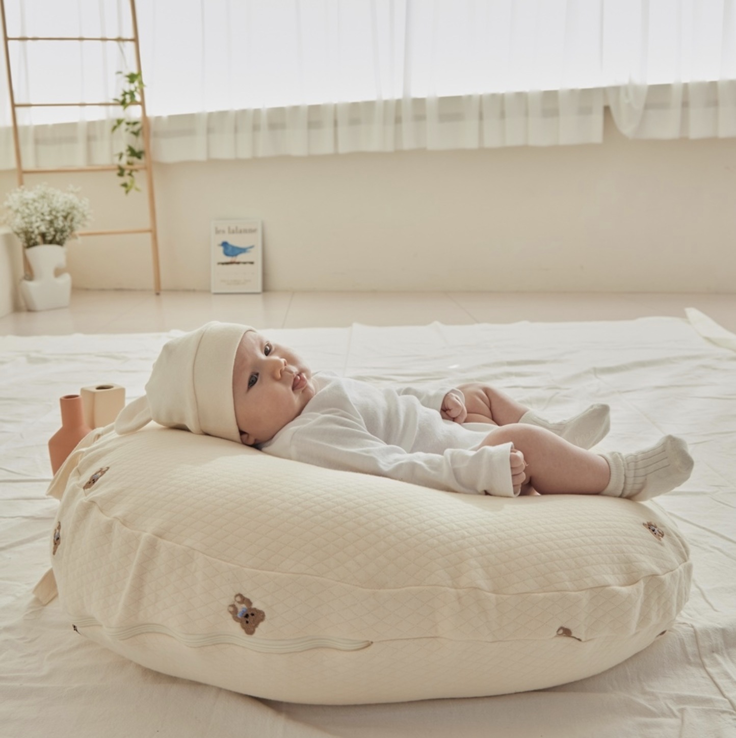 ロトトクッション Ribbon Teddy Air Mesh 逆流クッション 授乳枕 斜面枕 ベビー枕 うつ伏せ遊び 出産祝い 赤ちゃん 新生児 吐き戻し防止 韓国製