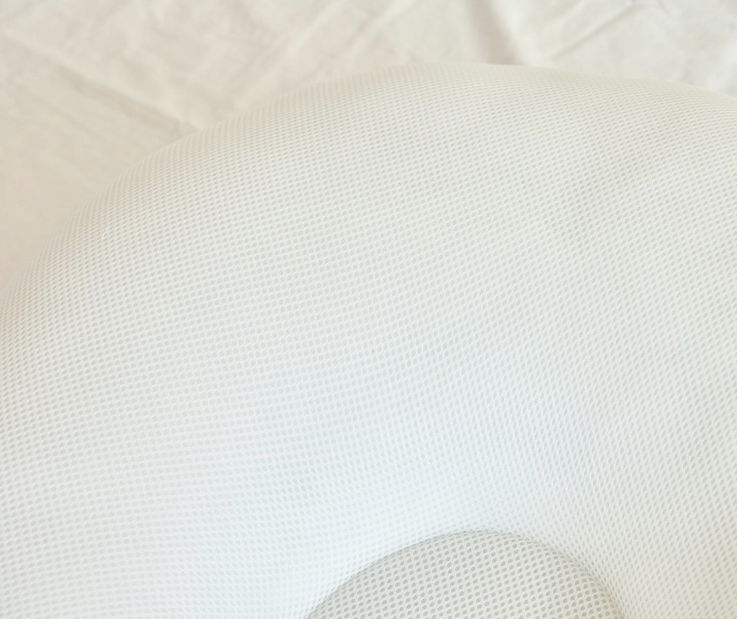 ロトトクッション Ribbon Teddy Air Mesh 逆流クッション 授乳枕 斜面枕 ベビー枕 うつ伏せ遊び 出産祝い 赤ちゃん 新生児 吐き戻し防止 韓国製