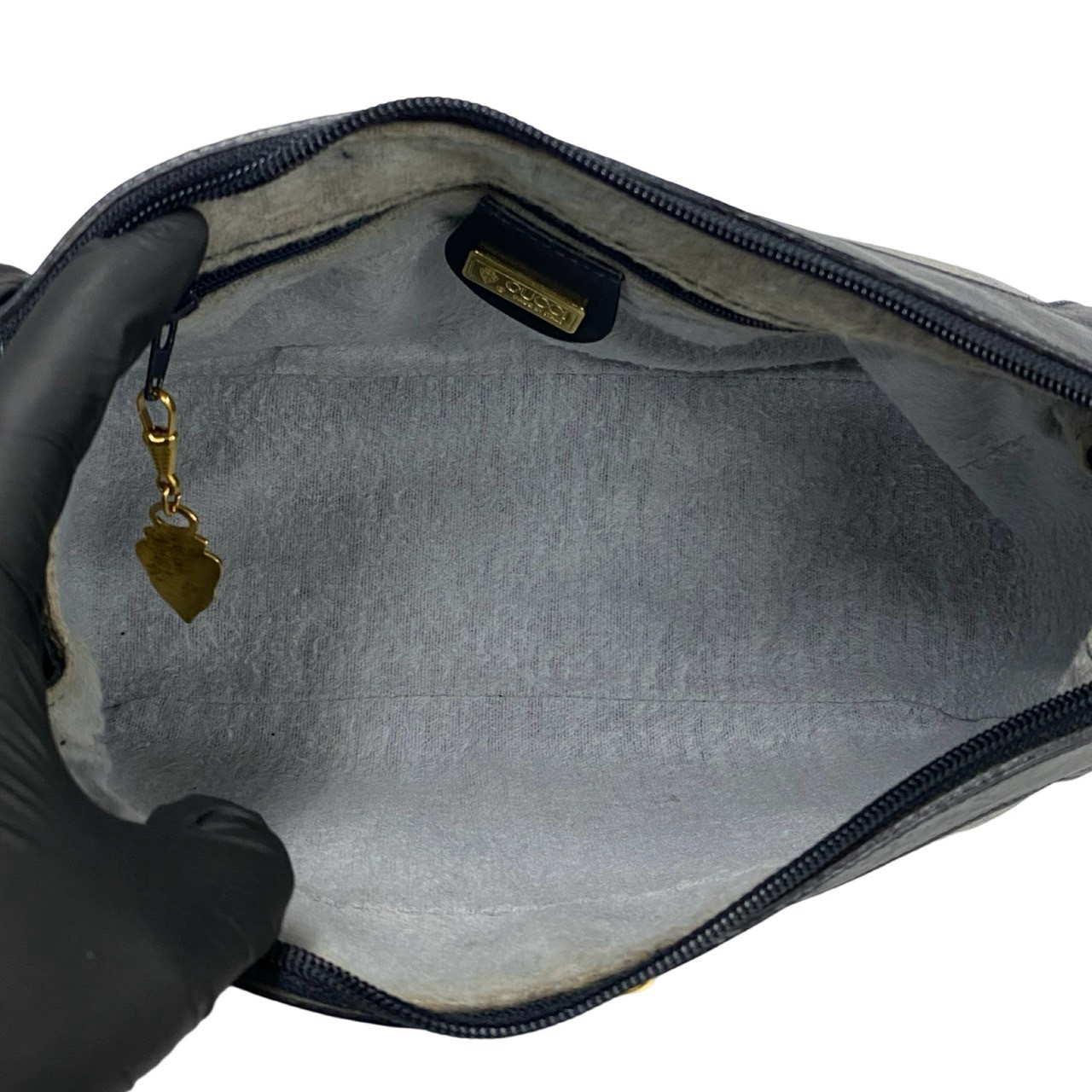 ヴィンテージ マイクロ GG ロゴ 金具ショルダーバッグ レザー PVC ネイビー 04048 ヴィンテージ マイクロ GG ロゴ 金具ショルダーバッグ レザー PVC ネイビー 04048