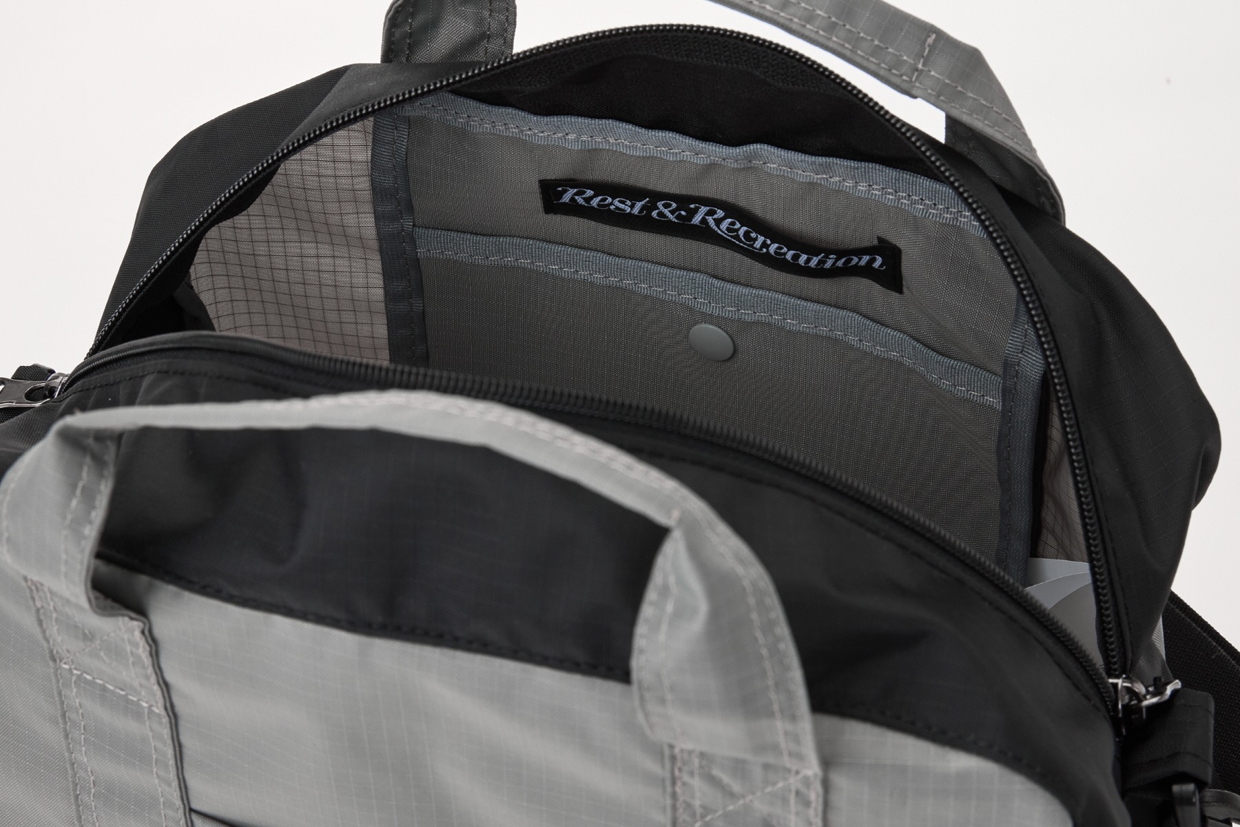 REST & RECREATION】 MINI SPORT BAG : GREY ショルダーバッグ