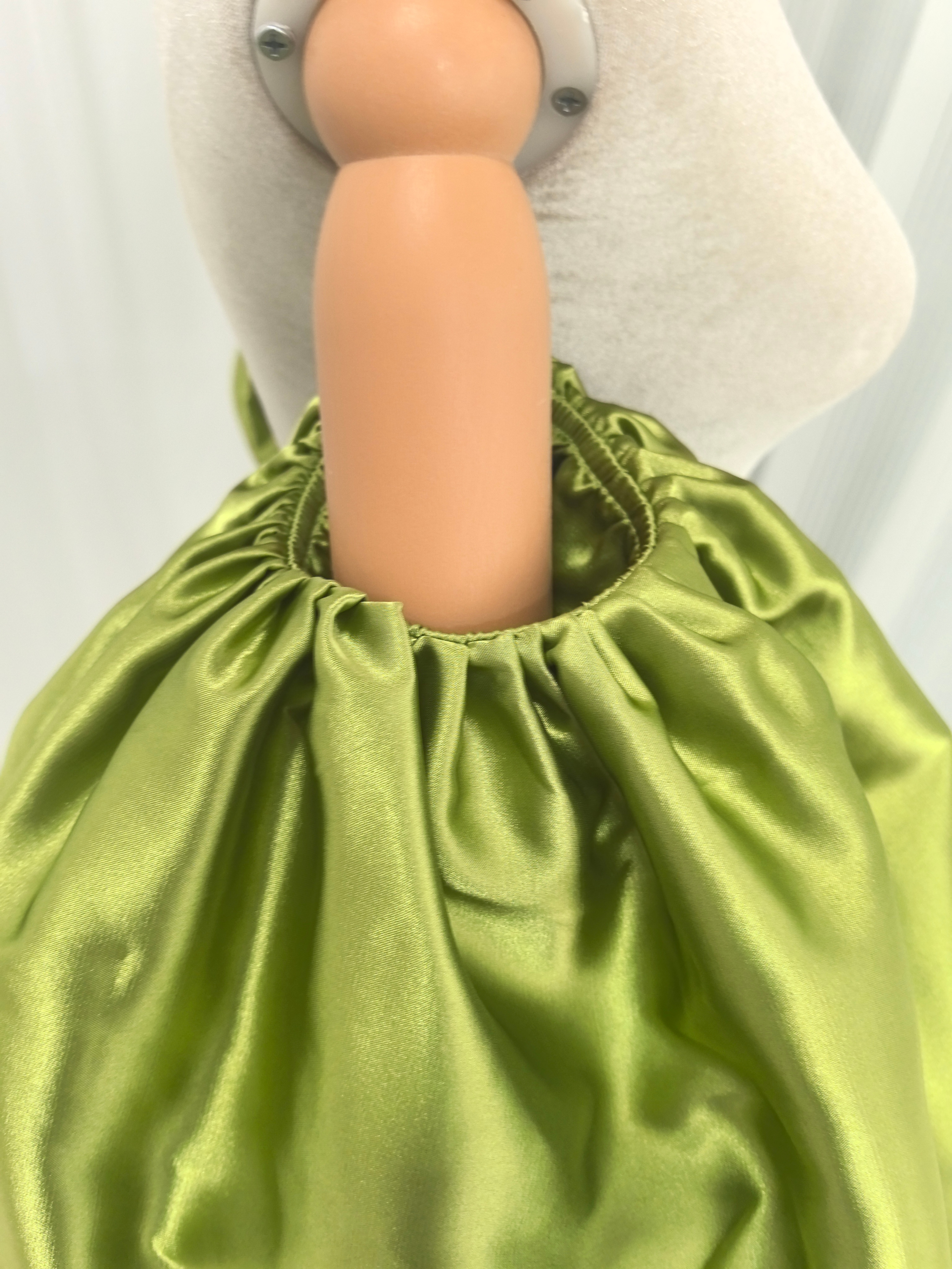 パフスリーブ グリーン 光沢サテン 取り外し袖 ストレッチ エレガント 前撮り