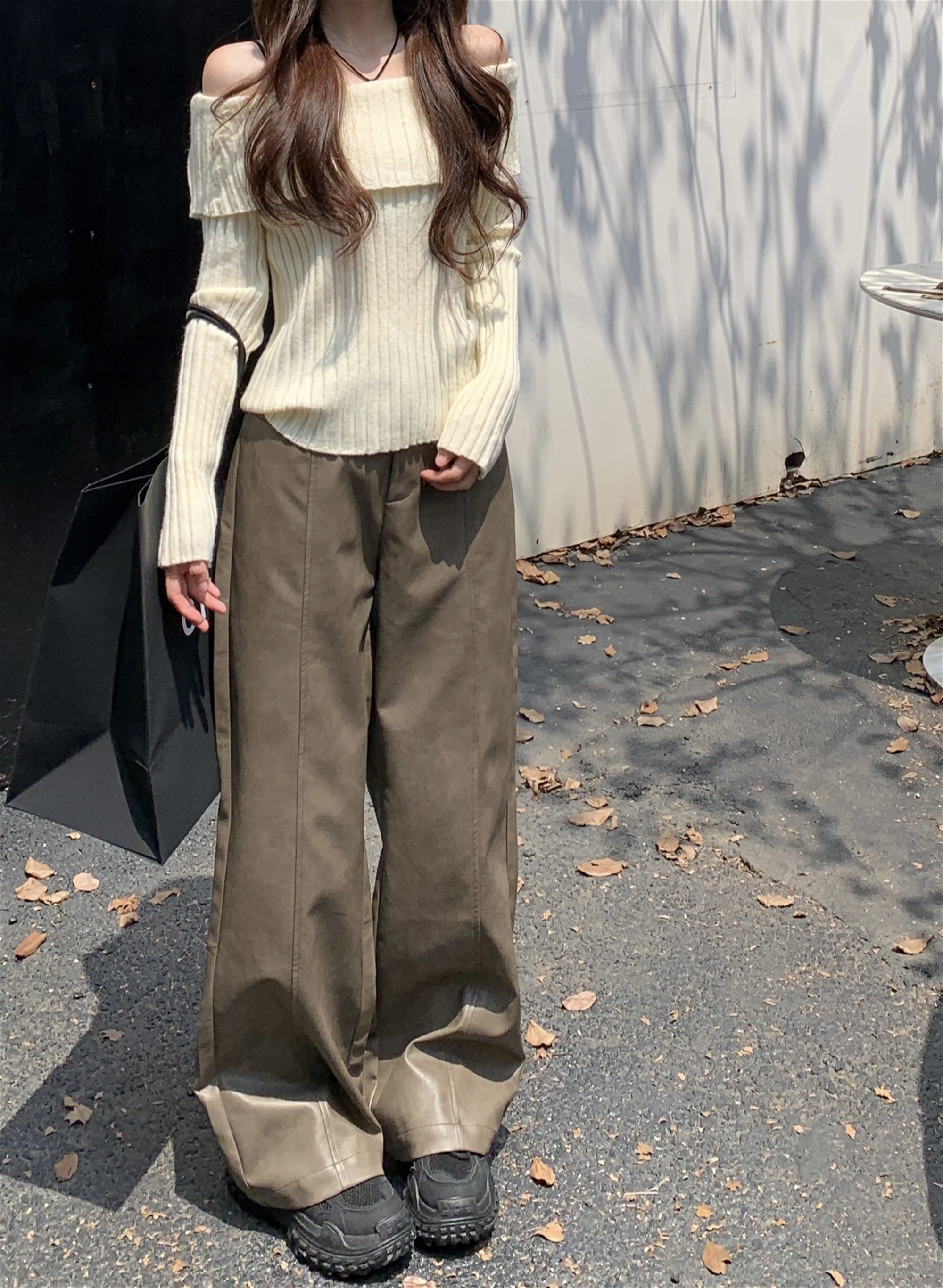 韓国 レザー スラックス ハイウエスト ワイドパンツ 秋冬 ストリート 無地 フェイクレザー ロング パーティースタイル ホームパーティーアイテム オフィススタイル ワイドパンツ エレガントスタイル
