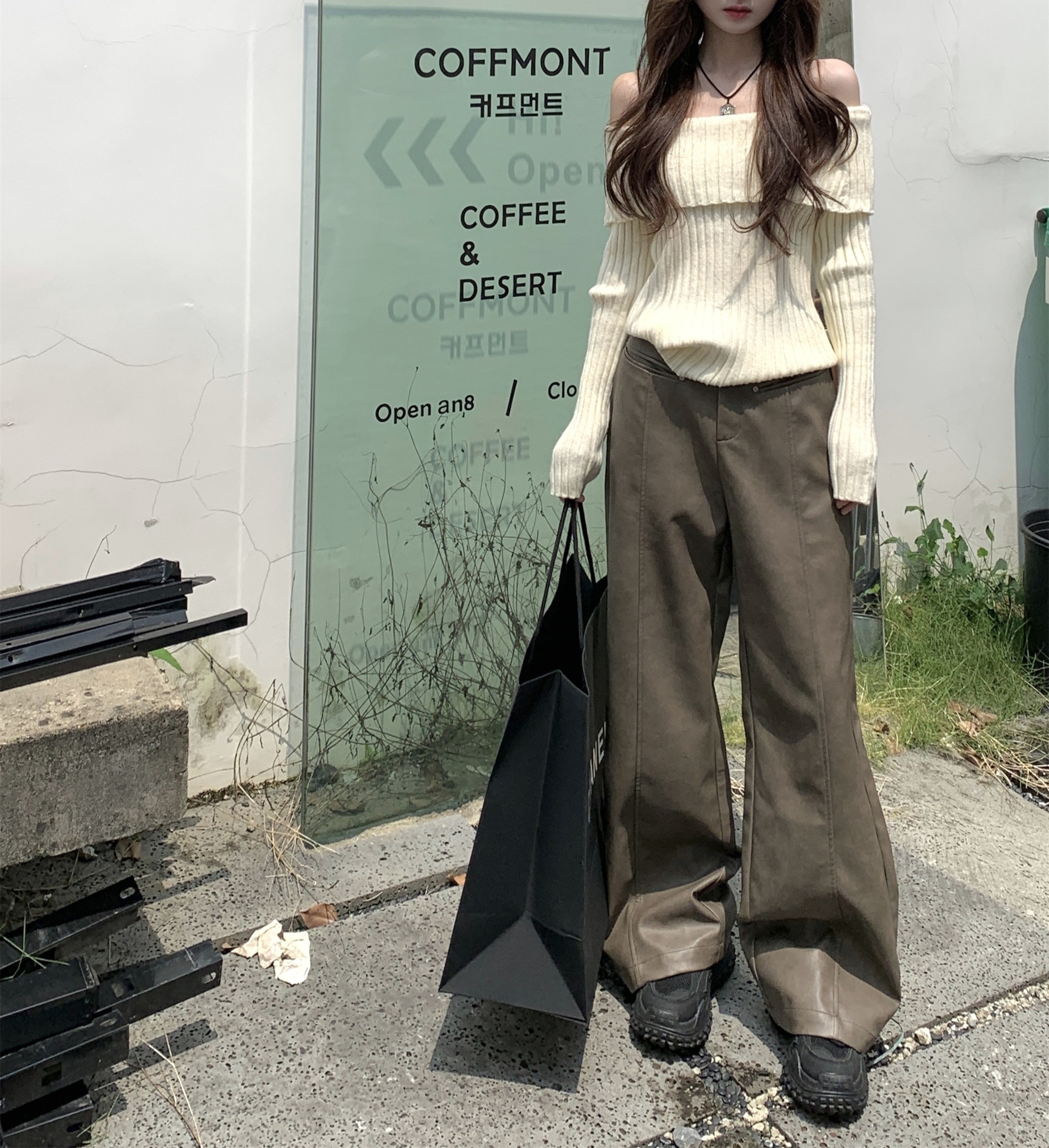 韓国 レザー スラックス ハイウエスト ワイドパンツ 秋冬 ストリート 無地 フェイクレザー ロング パーティースタイル ホームパーティーアイテム オフィススタイル ワイドパンツ エレガントスタイル