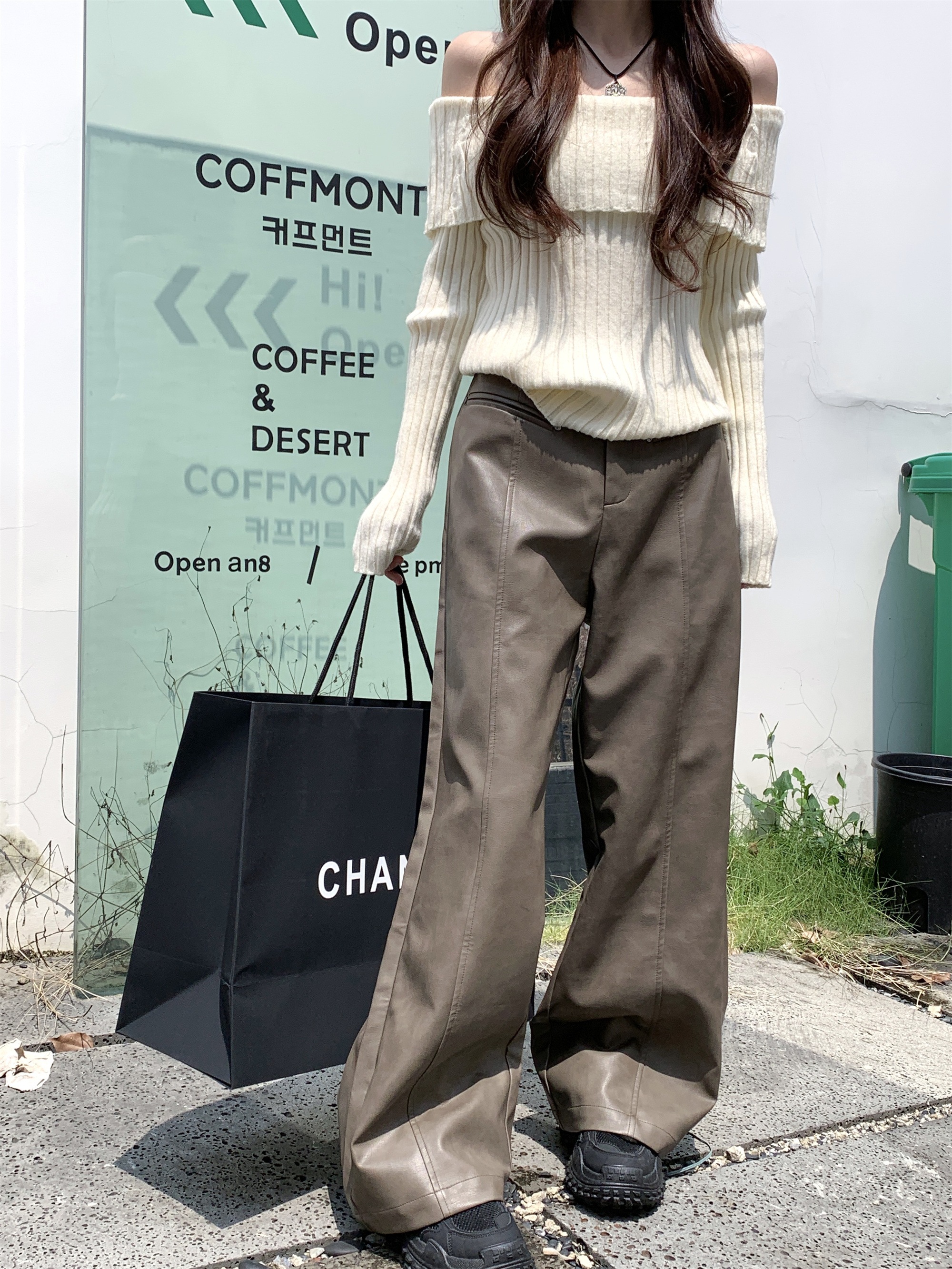 韓国 レザー スラックス ハイウエスト ワイドパンツ 秋冬 ストリート 無地 フェイクレザー ロング パーティースタイル ホームパーティーアイテム オフィススタイル ワイドパンツ エレガントスタイル