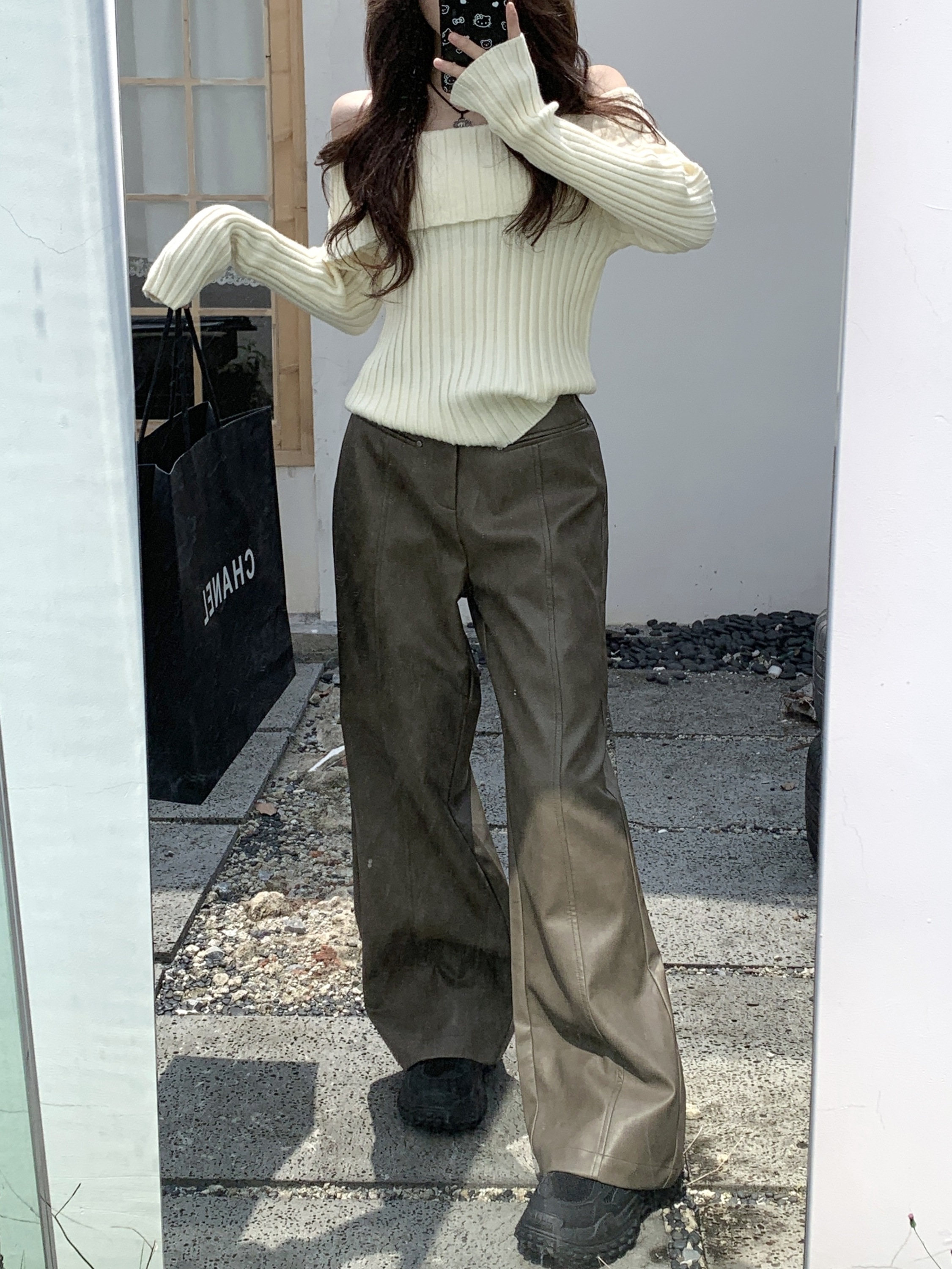 韓国 レザー スラックス ハイウエスト ワイドパンツ 秋冬 ストリート 無地 フェイクレザー ロング パーティースタイル ホームパーティーアイテム オフィススタイル ワイドパンツ エレガントスタイル