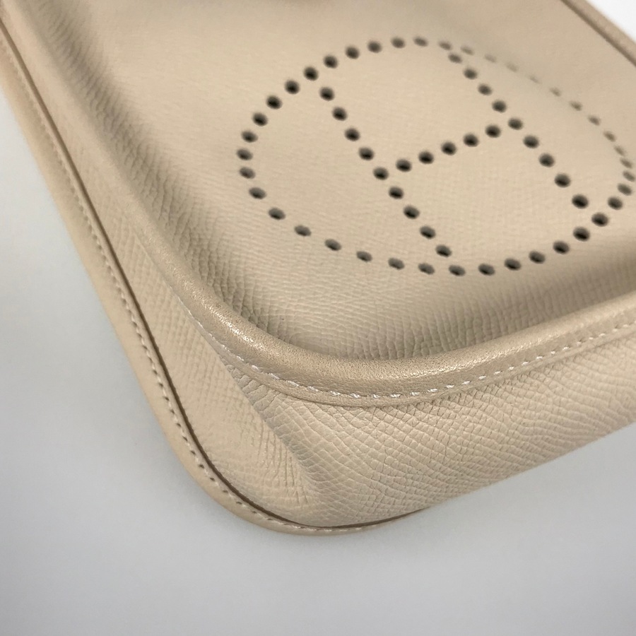 エヴリン TPM 16 アマゾン ショルダーバッグ ftj【中古】 エヴリン TPM 16 アマゾン ショルダーバッグ ftj【中古】