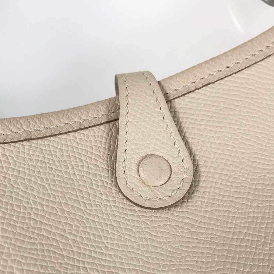 エヴリン TPM 16 アマゾン ショルダーバッグ ftj【中古】 エヴリン TPM 16 アマゾン ショルダーバッグ ftj【中古】