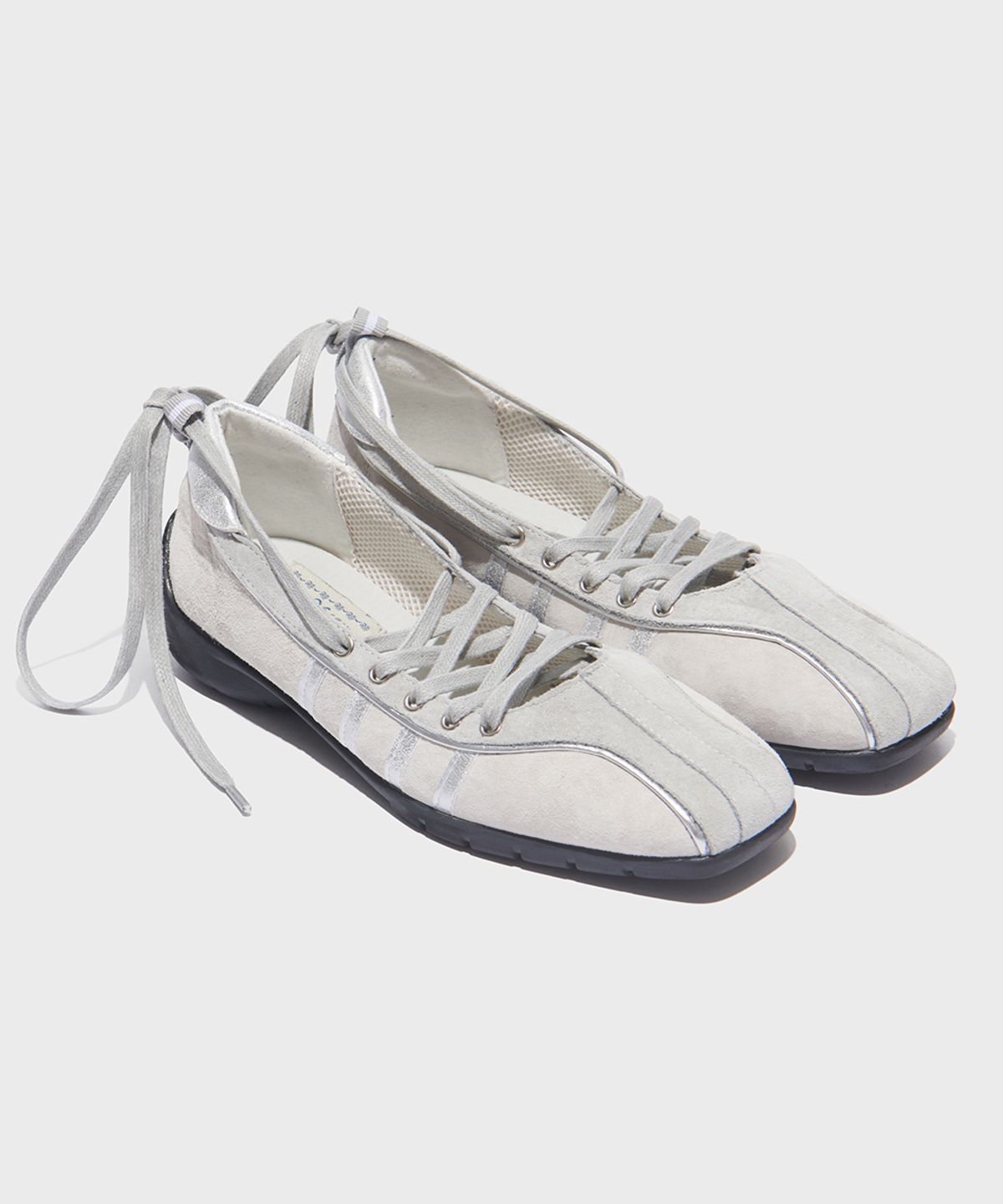 [x KIOF] BLISS LACEUP SNEAKERS