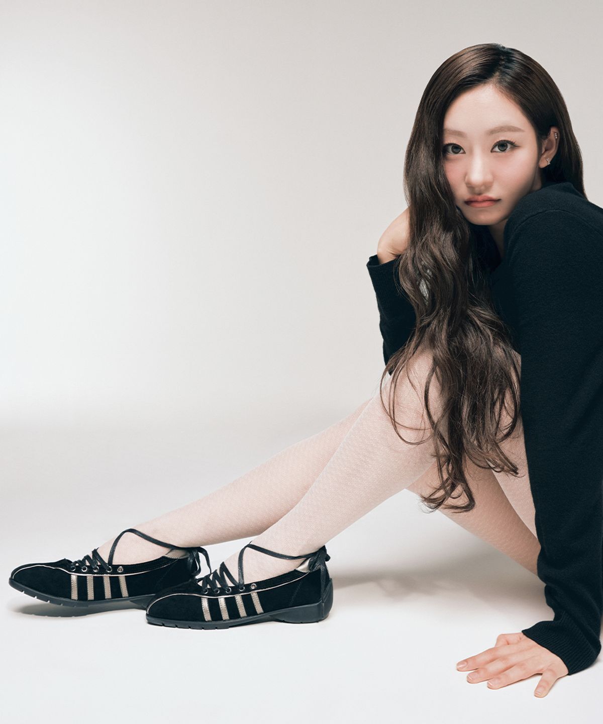 [x KIOF] BLISS LACEUP SNEAKERS