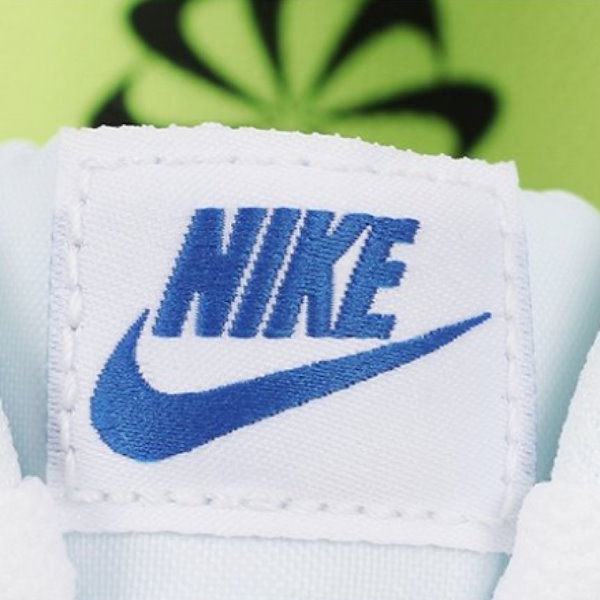 Qoo10] NIKE ナイキスニーカーコートロイヤル 2 ネク