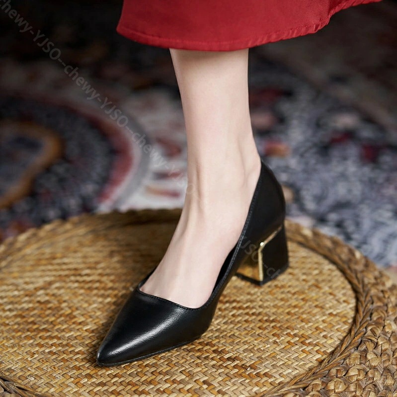 777円OFFクーポン 結婚式 パンプス 痛くない 太ヒール チャンキーヒール 5cmヒール 走れるパンプス 歩きやすい 脱げない ローヒール ポインテッドトゥ きれいめ レディース靴 低反発 疲れに 777円OFFクーポン 結婚式 パンプス 痛くない 太ヒール チャンキーヒール 5cmヒール 走れるパンプス 歩きやすい 脱げない ローヒール ポインテッドトゥ きれいめ レディース靴 低反発 疲れに