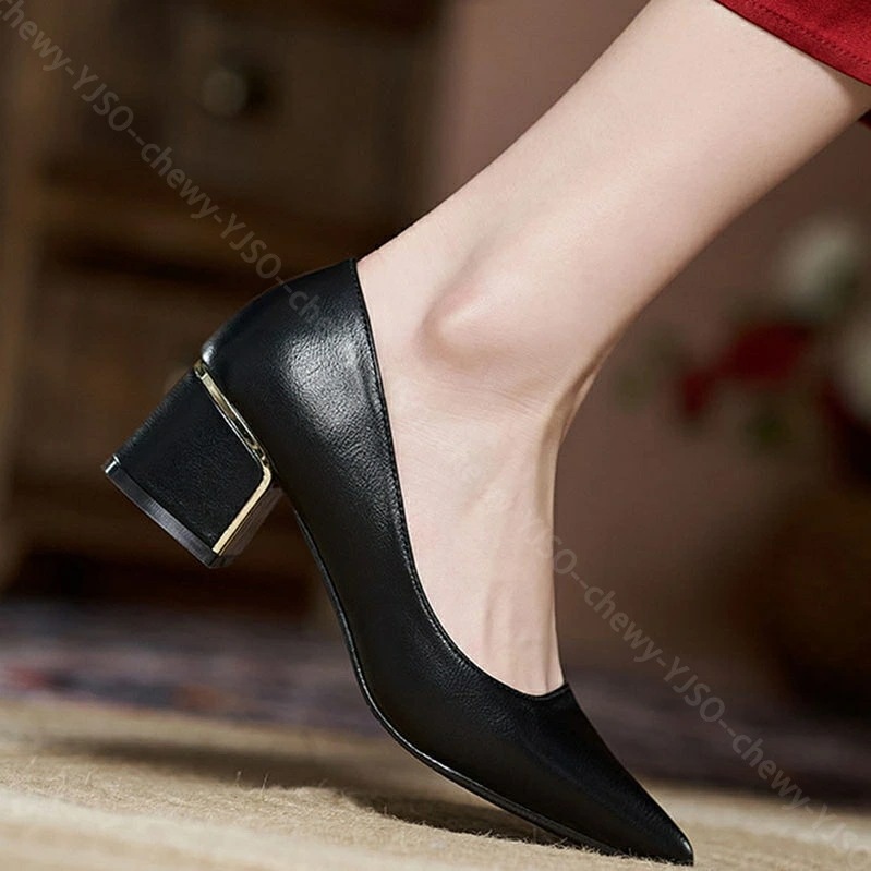 777円OFFクーポン 結婚式 パンプス 痛くない 太ヒール チャンキーヒール 5cmヒール 走れるパンプス 歩きやすい 脱げない ローヒール ポインテッドトゥ きれいめ レディース靴 低反発 疲れに 777円OFFクーポン 結婚式 パンプス 痛くない 太ヒール チャンキーヒール 5cmヒール 走れるパンプス 歩きやすい 脱げない ローヒール ポインテッドトゥ きれいめ レディース靴 低反発 疲れに